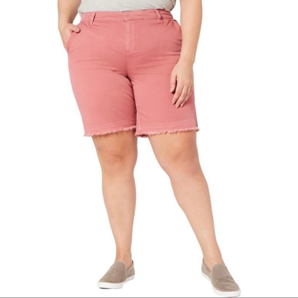 New Style & Co Womens Plus Mid Rise Bermuda Shorts​